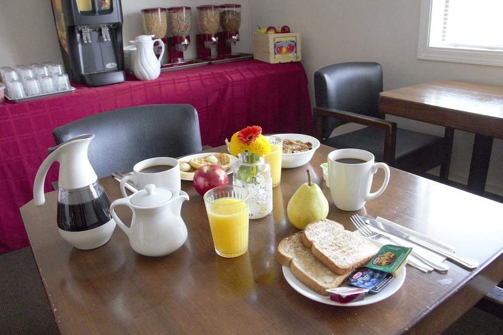 Dilworth Inn Kelowna Ngoại thất bức ảnh