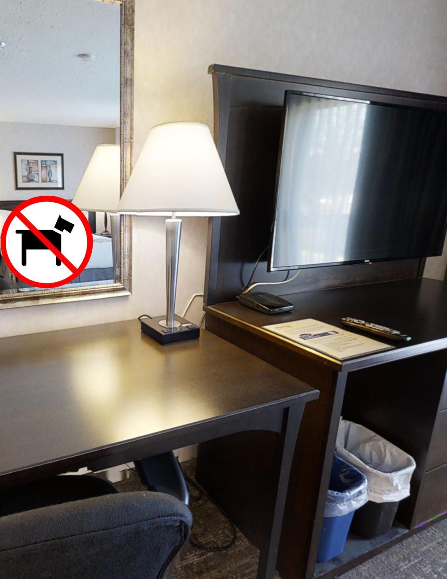 Dilworth Inn Kelowna Ngoại thất bức ảnh