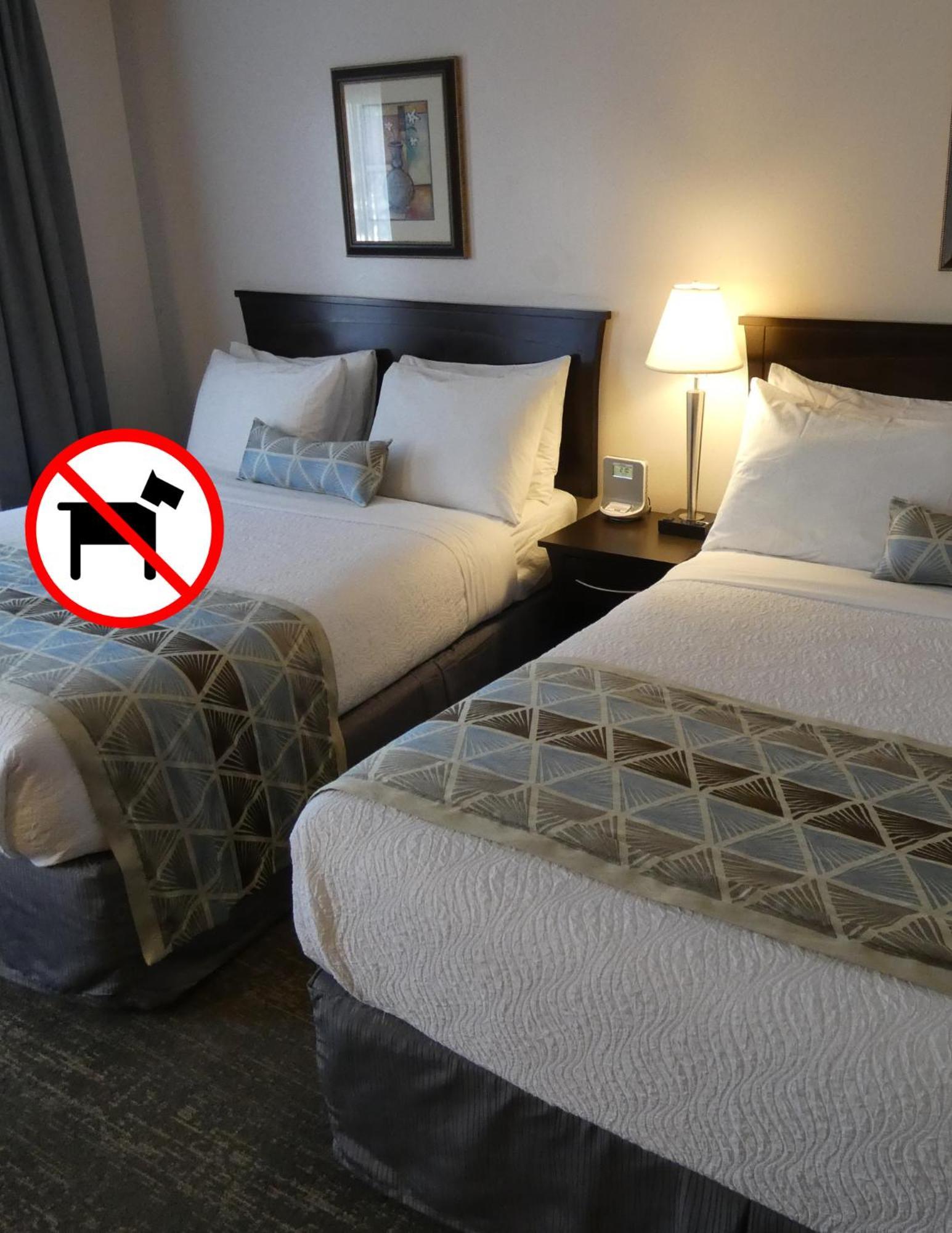 Dilworth Inn Kelowna Ngoại thất bức ảnh