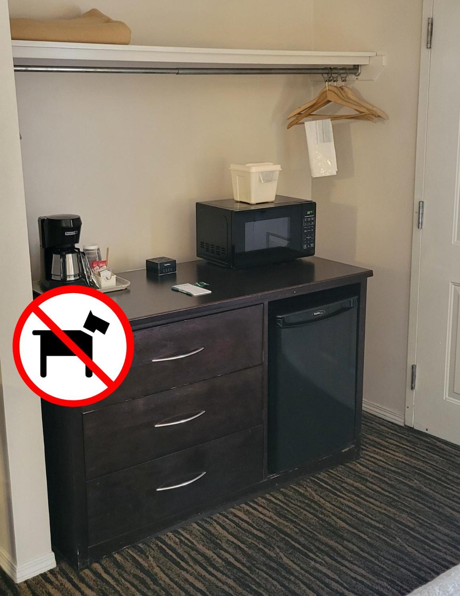 Dilworth Inn Kelowna Ngoại thất bức ảnh