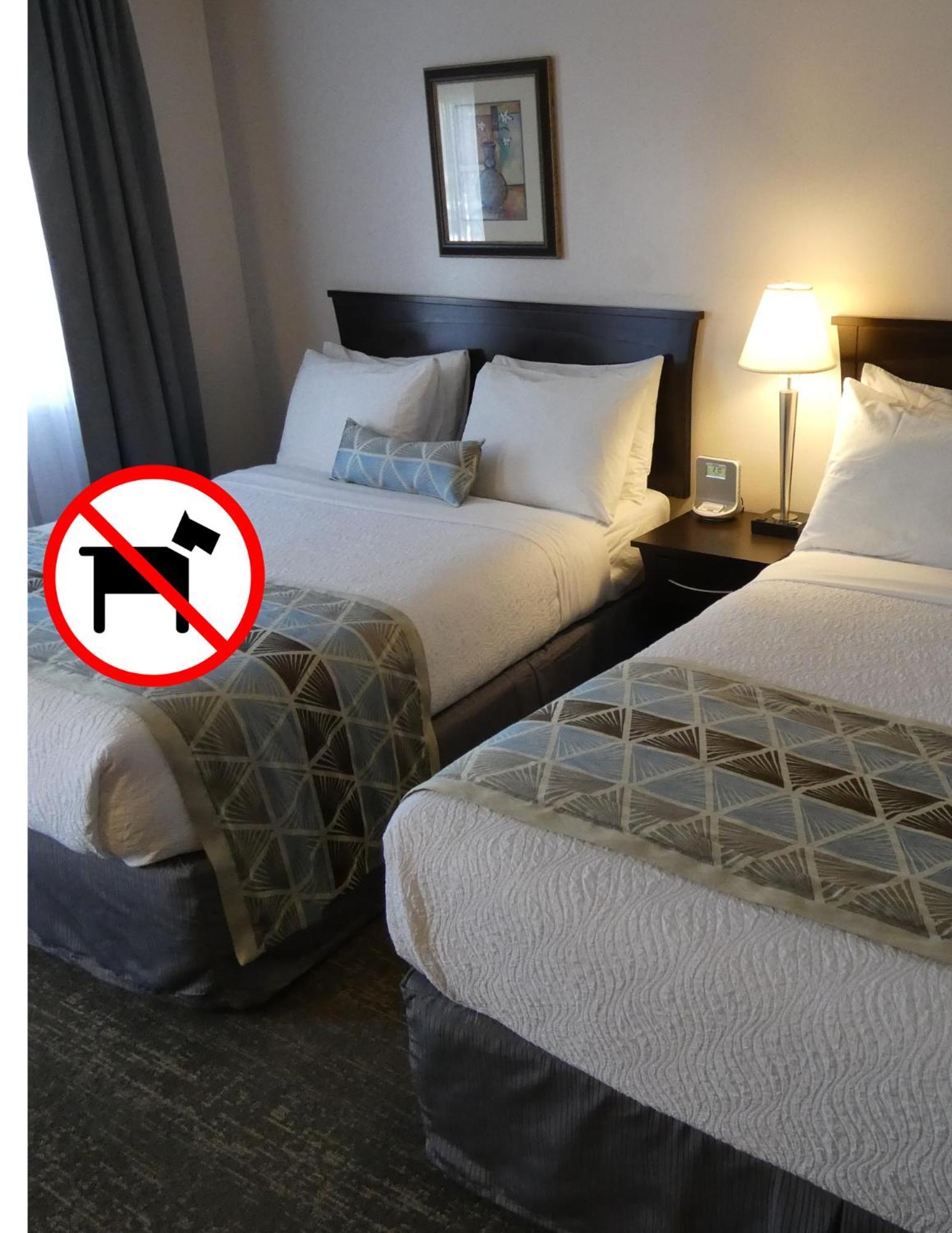 Dilworth Inn Kelowna Ngoại thất bức ảnh