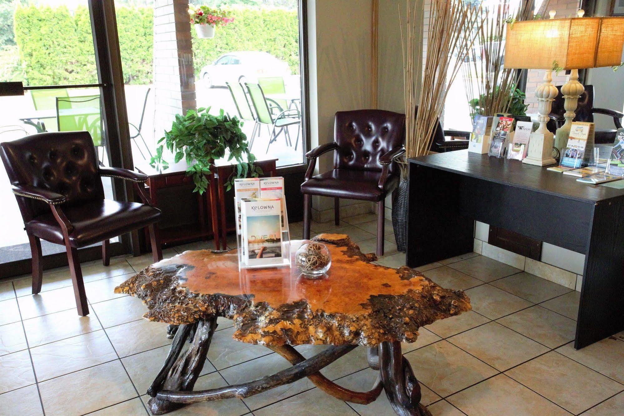 Dilworth Inn Kelowna Ngoại thất bức ảnh